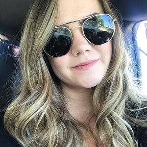 Meet your Posher, Amanda